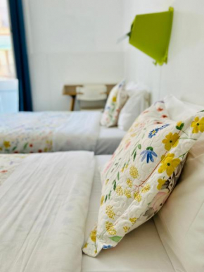 Central and Basic Universitat for YOUNG HOSTEL